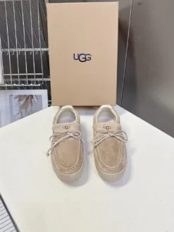 UGG Flats & Loafers EU35-40 B80202605030334129