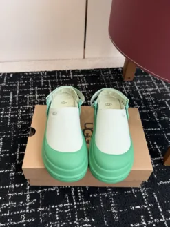 UGG Sandals & Slides EU35-41 B80202605032417129