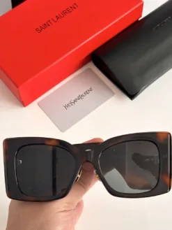 Alternative view of Uncategorized Glasses & Sunglasses A1920260504686569