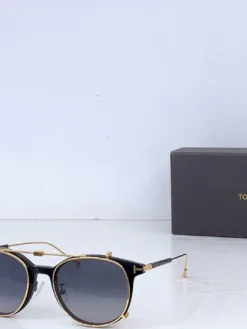 Alternative view of Uncategorized Glasses & Sunglasses A2520260504418169