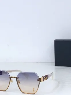 Alternative view of Uncategorized Glasses & Sunglasses A3520260504180569