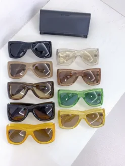 Alternative view of Uncategorized Glasses & Sunglasses A4520260504178979