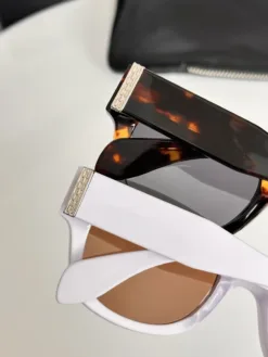 Alternative view of Uncategorized Glasses & Sunglasses B120260504336039
