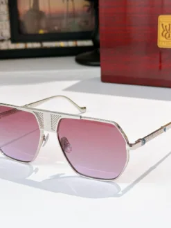 Alternative view of Uncategorized Glasses & Sunglasses B2520260504030399