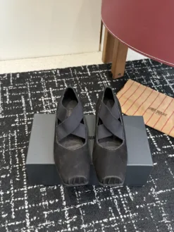 Uncategorized Heels EU35-40 D80202605031946179