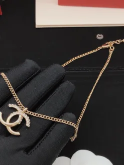 Alternative view of Uncategorized Pins & Brooches E520260504040249