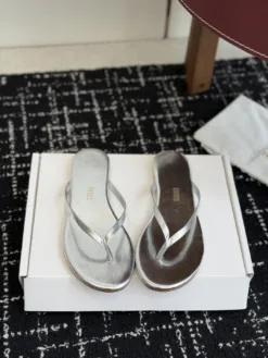 Uncategorized Sandals & Slides EU35-40 A7020260503198389