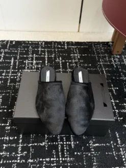 Uncategorized Sandals & Slides EU35-40 C00202605032654129