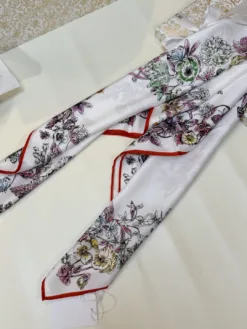Alternative view of Uncategorized Scarves A1520260504088869