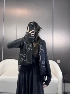 Alternative view of Uncategorized Scarves A1520260504316269