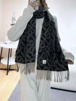 Alternative view of Uncategorized Scarves A2520260504097069