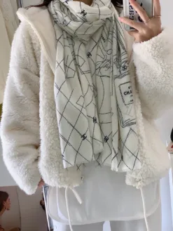 Alternative view of Uncategorized Scarves A7020260504877479