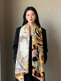 Alternative view of Uncategorized Scarves B0520260504482789