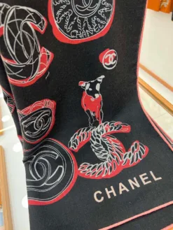 Alternative view of Uncategorized Scarves B0520260504982989