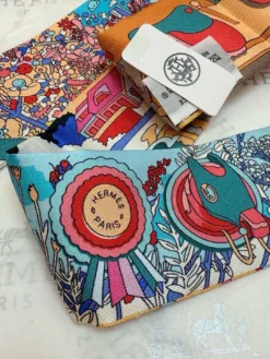 Alternative view of Uncategorized Scarves D520260504587749