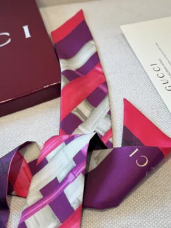 Alternative view of Uncategorized Scarves E0202605041074149