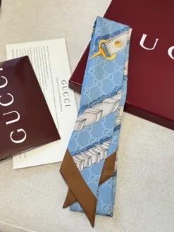 Alternative view of Uncategorized Scarves E020260504532049