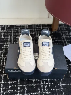 Uncategorized Sneakers EU35-40 B70202605031886119