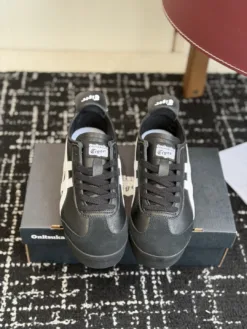 Uncategorized Sneakers EU35-40 B70202605031887119