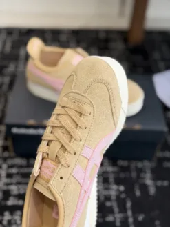 Alternative view of Uncategorized Sneakers EU35-40 B70202605031889119