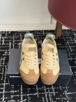 Uncategorized Sneakers EU35-40 B70202605031892119