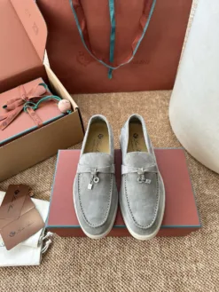 Uncategorized Uncategorized Shoes EU35-42 C00202605032869129