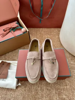 Uncategorized Uncategorized Shoes EU35-42 C00202605032882129