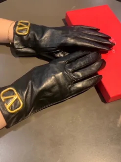 Alternative view of VALENTINO Gloves A4520260503531079