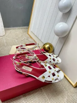 Alternative view of VALENTINO Heels EU35-41 C50202605033416149