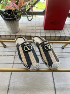 Alternative view of VALENTINO Heels EU36-41 B60202605030182119
