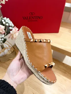 Alternative view of VALENTINO Heels EU36-41 B90202605030207129