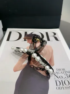 Alternative view of YSL Hair Accessories E020260503176149