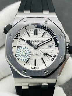 Alternative view of AUDEMARS PIGUET Royal Oak Offshore Automatic 15710 (White-Blue Dial) 42mm JF B150202606040067679