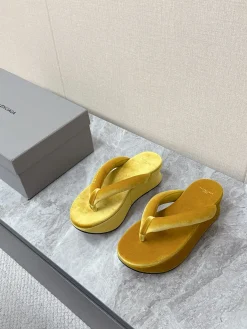 Alternative view of BALENCIAGA Sandals & Mules Velvet (Yellow) EU35-41 B60202606030043119