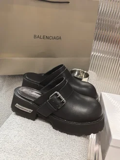 BALENCIAGA Slides & Slippers Leather (Black) EU35-41 B60202606030047119