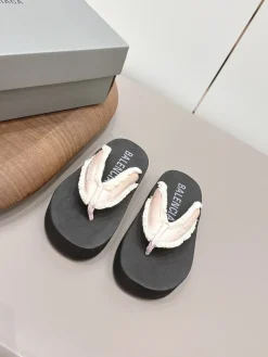 Alternative view of BALENCIAGA Slides & Slippers Textile (Pink-Black) EU36-42 B40202606030050109