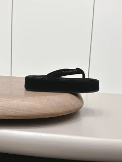 BALENCIAGA Slides & Slippers Velvet (Black) EU36-42 B40202606030053109
