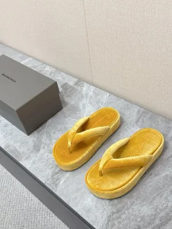 BALENCIAGA Slides & Slippers Velvet (Yellow) EU35-41 B10202606030067109