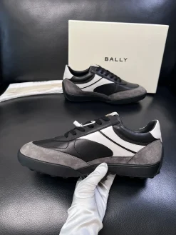 BALLY Sneakers & Trainers Leather-Suede (Black-White-Grey) EU39-45 C90202606030083159