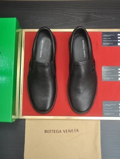 Alternative view of BOTTEGA VENETA Flats & Loafers Leather (Black) EU39-45 B60202606030111119