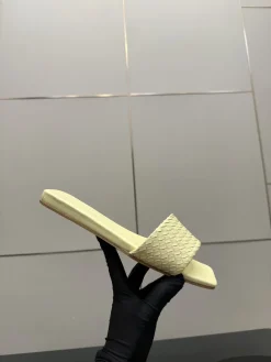 Alternative view of BOTTEGA VENETA Slides & Slippers Leather (Light Yellow) EU35-39 B50202606030138119