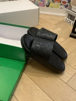 Alternative view of BOTTEGA VENETA Slides & Slippers Rubber (Black) EU39-46 A4020260603014089