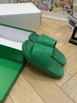 Alternative view of BOTTEGA VENETA Slides & Slippers Rubber (Green) EU39-46 A4020260603014689