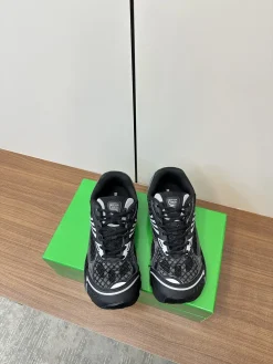 Alternative view of BOTTEGA VENETA Sneakers & Trainers Mesh-Rubber (Black-Grey-White) EU35-45 B40202606030165109