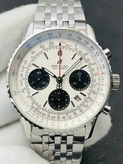 Alternative view of BREITLING Navitimer Automatic B01 (White Dial) 42mm A950202606040068619