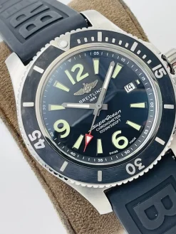 Alternative view of BREITLING Superocean Automatic (Black Dial) 46mm A800202606040183579