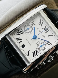Alternative view of CARTIER Tank Automatic W5330007 (White Dial) 40mm A550202606040463509