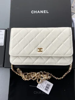 CHANEL Clutches & Evening Leather (White) 20X13X3.5CM E30202606010224199