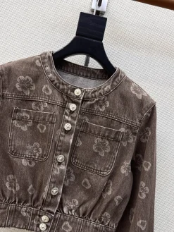 Alternative view of CHANEL Coats & Jackets Denim (Brown) S-M-L B85202606010713129