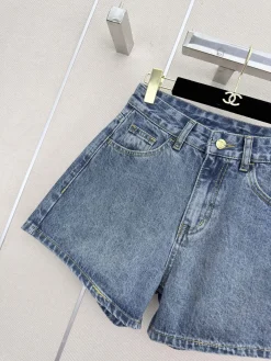 Alternative view of CHANEL Coats & Jackets Denim S-M-L A6520260601119689